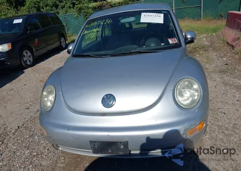 2001 Volkswagen New Beetle Gl from USA, damaged, VIN 3VWBK21C41M424994